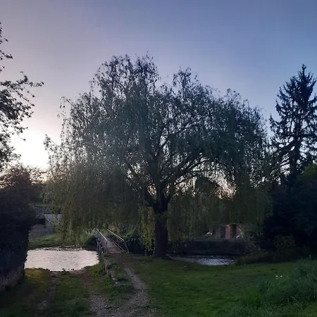 Cosy 70 M2 2 Confort 4 Personnes 公寓 Ainay-le-Château