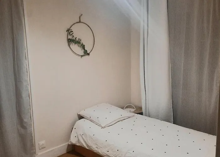 Cosy 70 M2 2 Confort 4 Personnes Ainay-le-Chateau